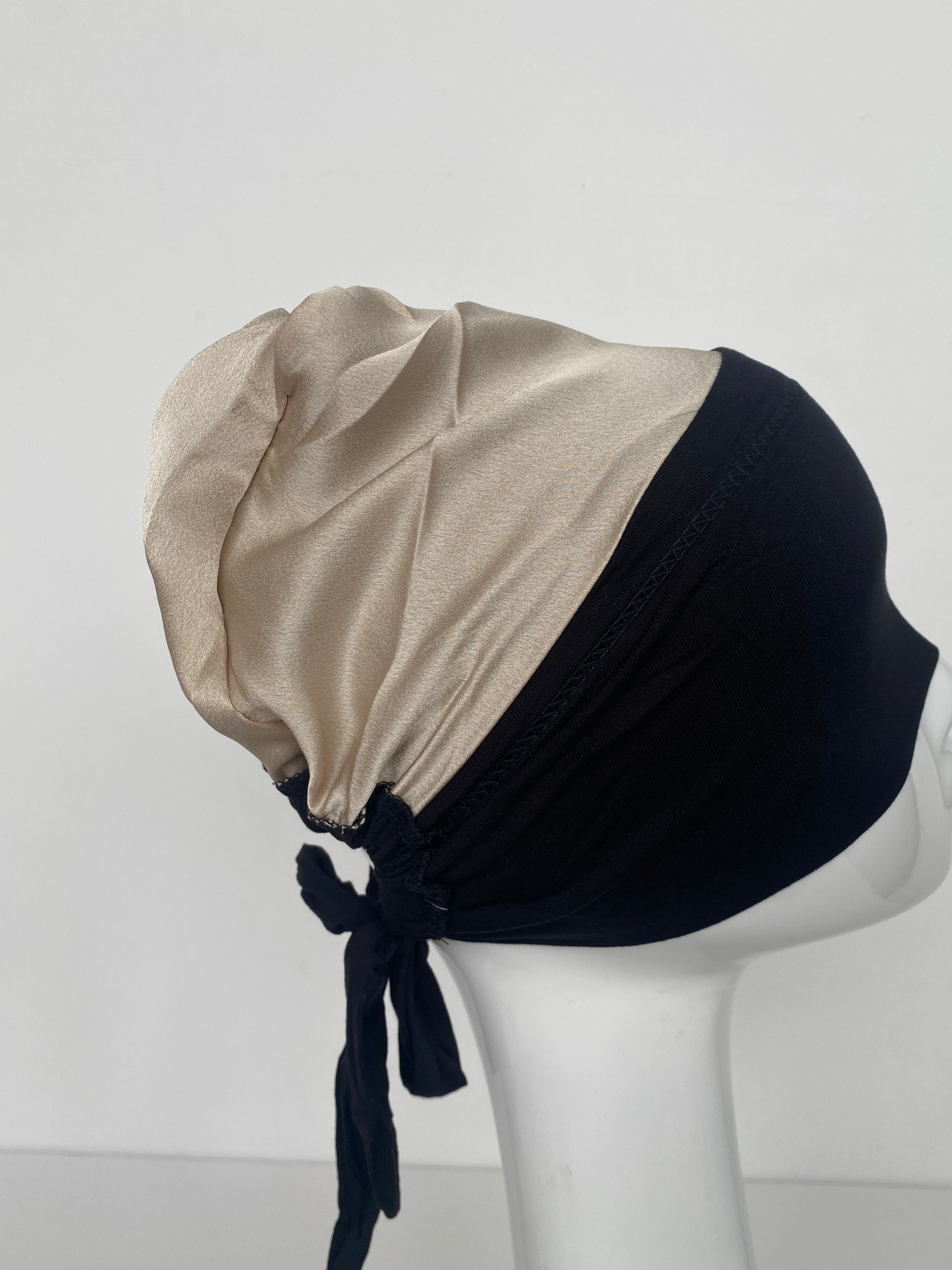 BONNET SATIN A NOUER